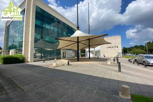 UNCITE - Plateau aménagé de 393 m² en RDC pour investisseur - Vente et location de locaux et bureaux en Normandie