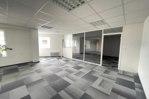 Bureaux 52 m² Bretteville sur Odon - Vente et location de locaux et bureaux en Normandie