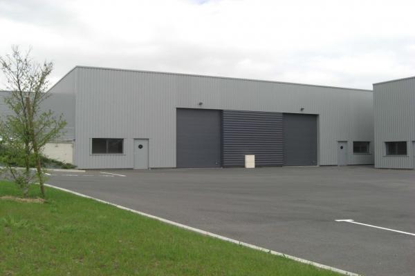 Surface d'activité / bureau - Verson - 300 m² environ - Vente et location de locaux et bureaux en Normandie