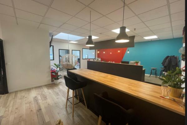Bureaux 150 m² à vendre Mondeville - Vente et location de locaux et bureaux en Normandie