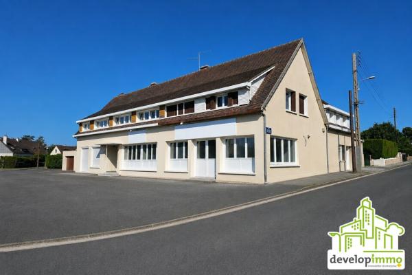 SUPERBES LOCAUX PROFESSIONNELS RENOVES - IDEAL POUR DES ACTIVITES MEDICALES ET PARA-MEDICALES. - Vente et location de locaux et bureaux en Normandie