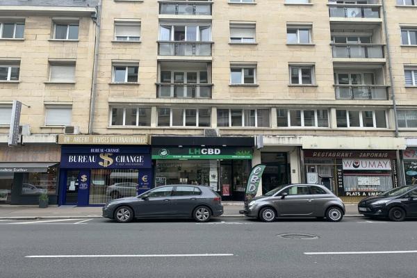 Caen rue Saint Jean - Vente et location de locaux et bureaux en Normandie