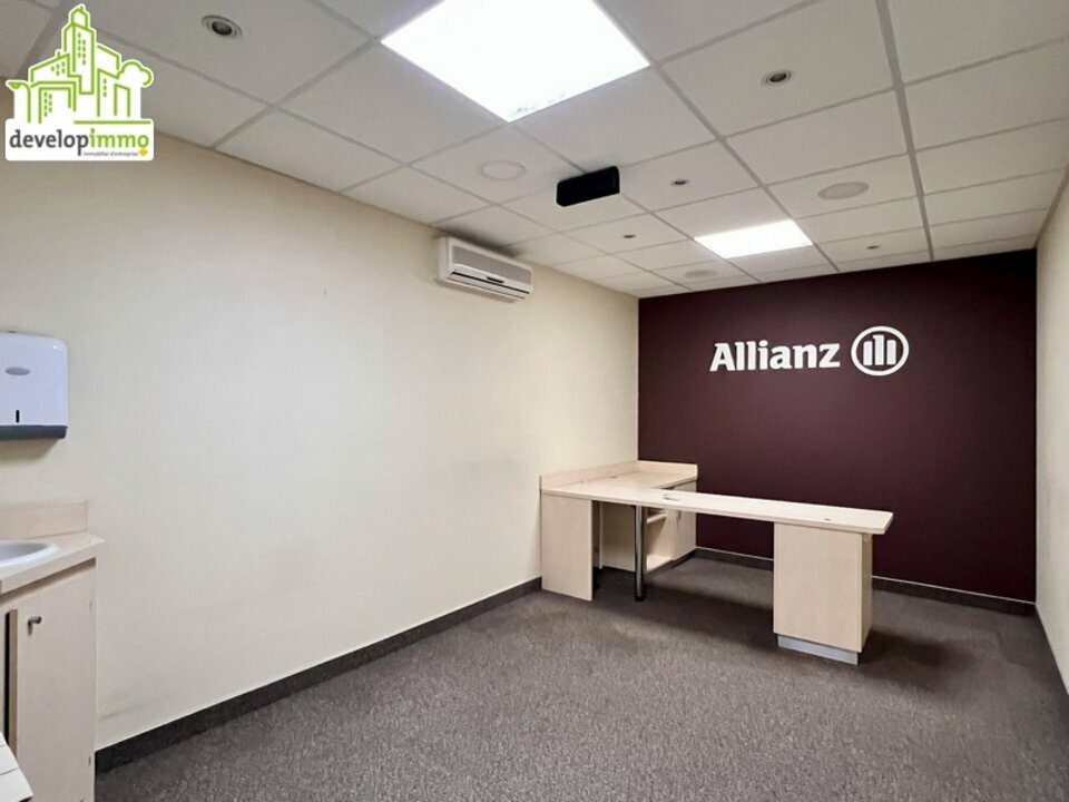 Un local commercial 58 m² - CAEN Quartier Saint-Jean Un local commercial 58 m² - CAEN Quartier Saint-Jean