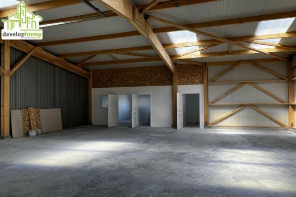 Locaux neufs avec bureaux, sanitaire et kitchenette - Vente et location de locaux et bureaux en Normandie