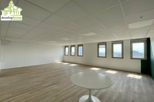 Bureau rénové - Vente et location de locaux et bureaux en Normandie