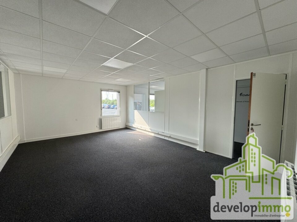 Bureaux Activité Belles prestations avec atelier Bureaux Activité Belles prestations avec atelier