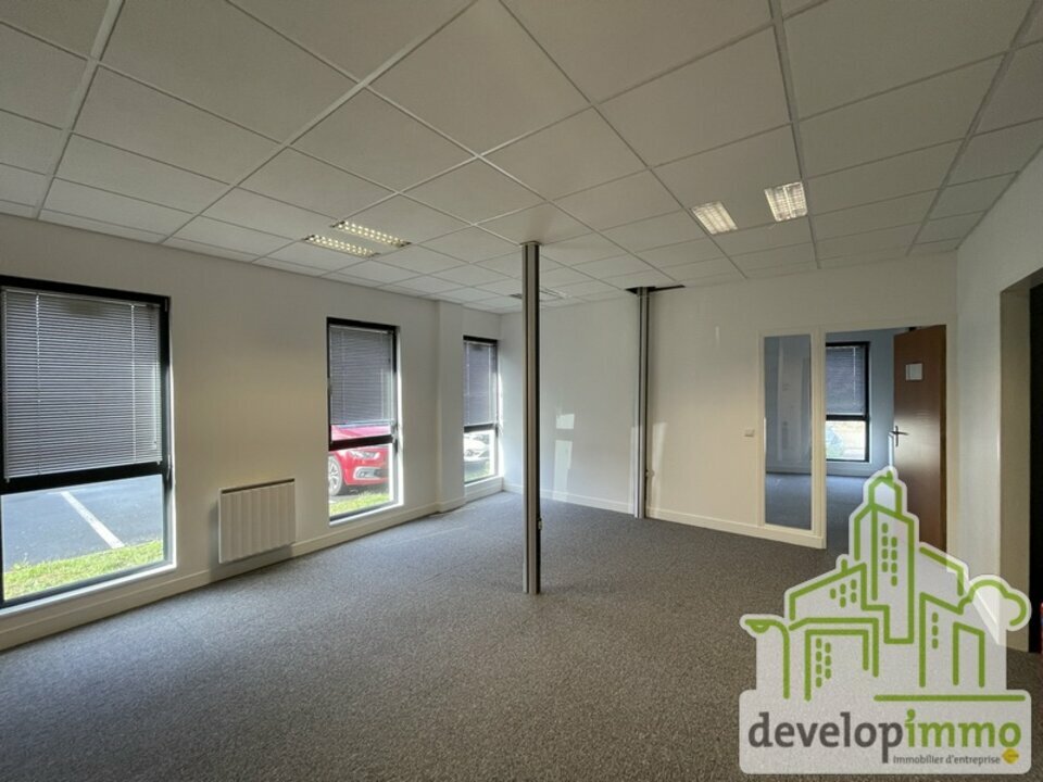 Bureaux en rez-de-chaussée Bureaux en rez-de-chaussée