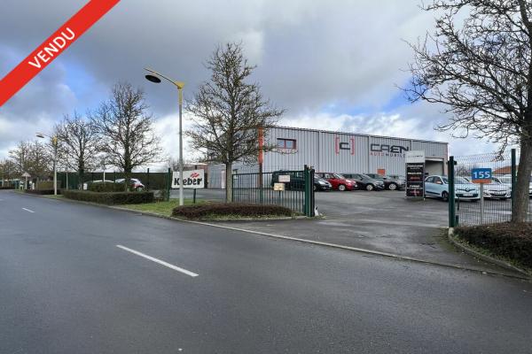 Local d'activité indépendant sur terrain clos de 4900 m² - Vente et location de locaux et bureaux en Normandie