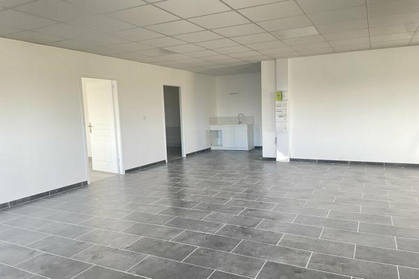 A louer 192 m² de bureaux divisible bourguebus - Vente et location de locaux et bureaux en Normandie