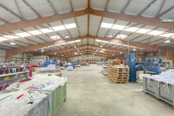 Immeuble d'activité-bureaux - BRETTEVILLE SUR ODON - Vente et location de locaux et bureaux en Normandie