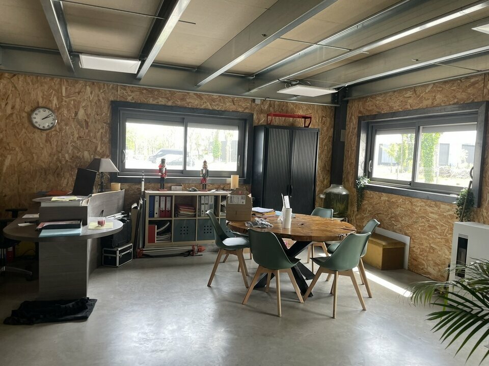 Immeuble de 500 m² a vendre. Immeuble de 500 m² a vendre.