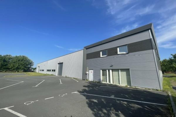 1780m² à louer IFS - Vente et location de locaux et bureaux en Normandie