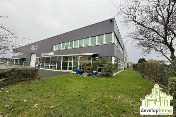 Local d'activité de 1431m² avec showroom et atelier - Vente et location de locaux et bureaux en Normandie