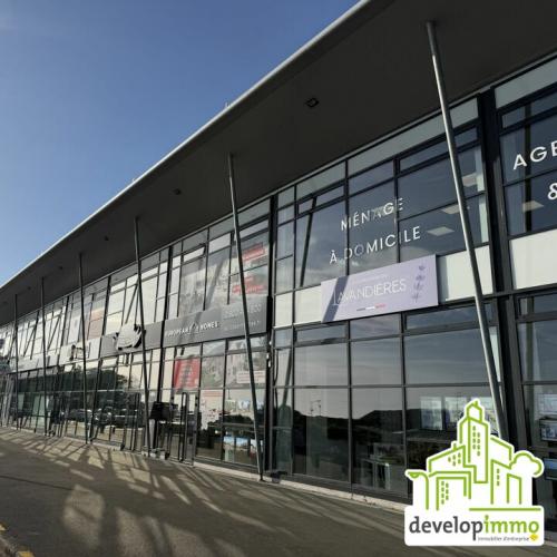 LOCAL COMMERCIAL - 75 m² - LOUVIGNY - Photographie