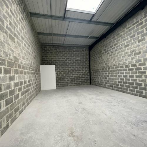 LOCAL D'ACTIVITE - SAINT-ANDRÉ-SUR-ORNE - 100 m² - Photographie